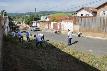 Foto - Prefeitura de Agudos realiza Mutirão de Limpeza no Jardim São Vicente