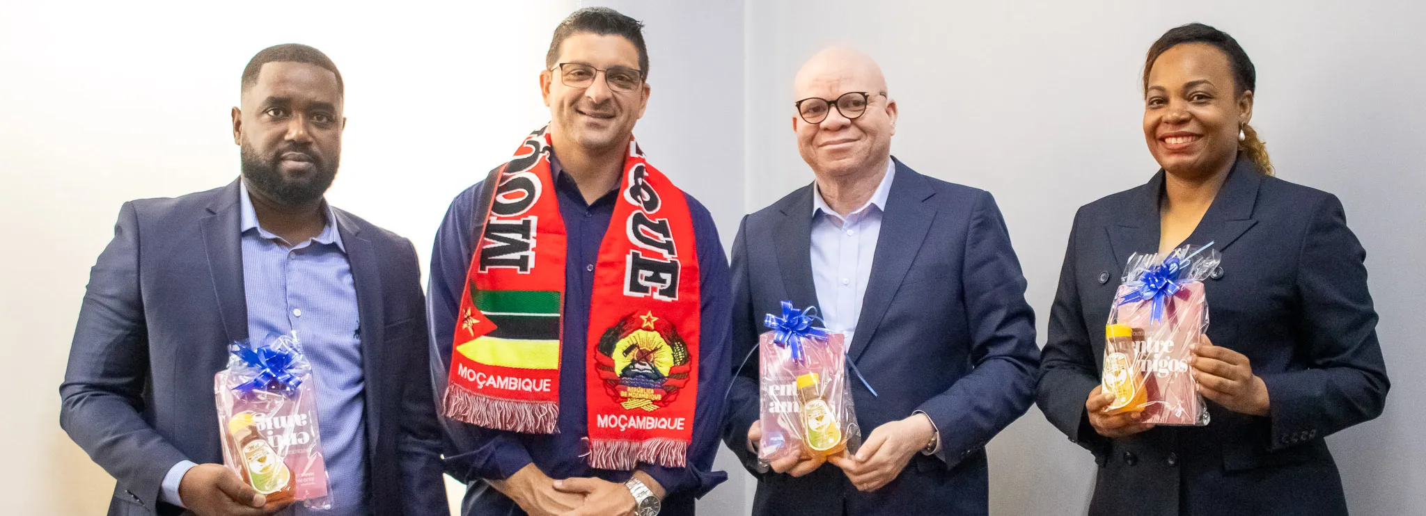 PREFEITURA DE AGUDOS ASSINA ACORDO DE COOPERAÇÃO ESTRATÉGICA COM MOAMBA, EM MOÇAMBIQUE