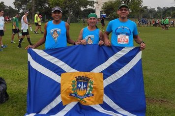 Atletas de Agudos participam de Maratona Internacional de São Paulo