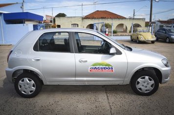 Prefeitura adquire novo veículo para Secretaria de Saúde