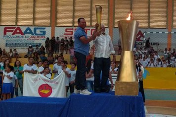 Prefeito Altair de Agudos abre oficialmente os Jogos Escolares 2019