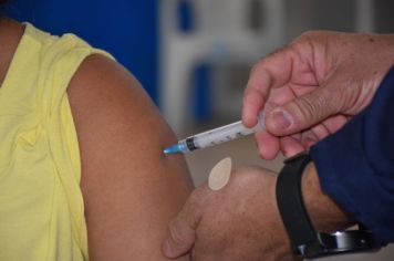 Sábado terá vacinação para pessoas com 25 anos ou mais em Agudos