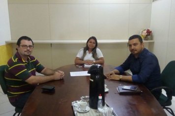 Prefeitura de Agudos, Acira e Sebrae planejam ações para fortalecer comércio e indústria