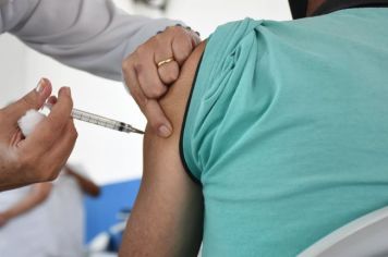 Vacinação para idosos com 64 anos ou mais começa nesta sexta-feira (23) em Agudos
