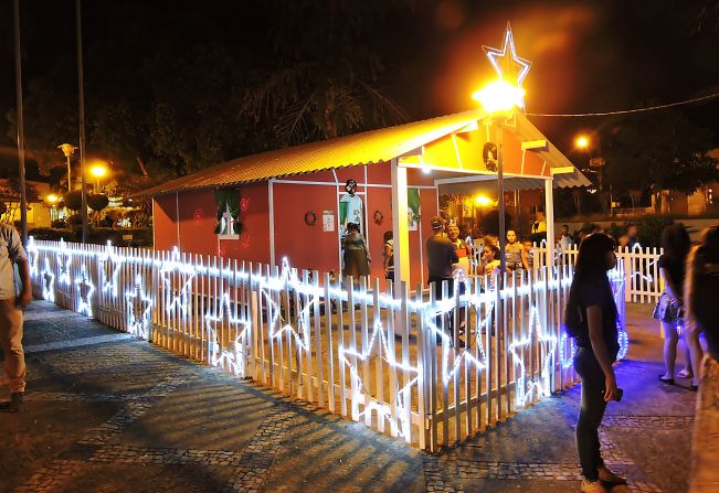 Agudos monta Casa do Papai Noel na Praça Tiradentes para apoiar horário especial do comércio no mês de dezembro