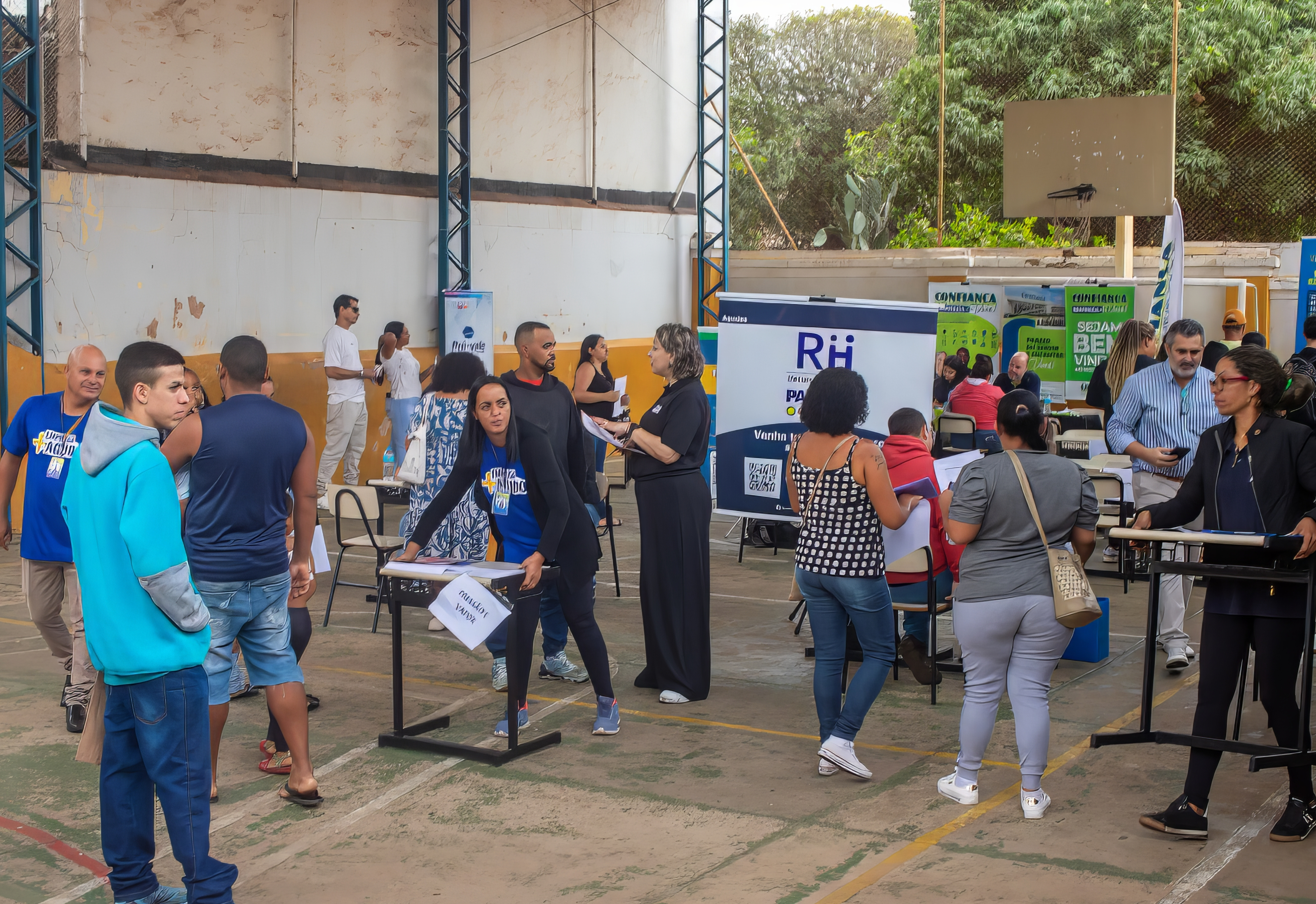 MAIS DE 2.000 PESSOAS MARCAM PRESENÇA NA SEGUNDA EDIÇÃO DO EMPREGA MAIS AGUDOS