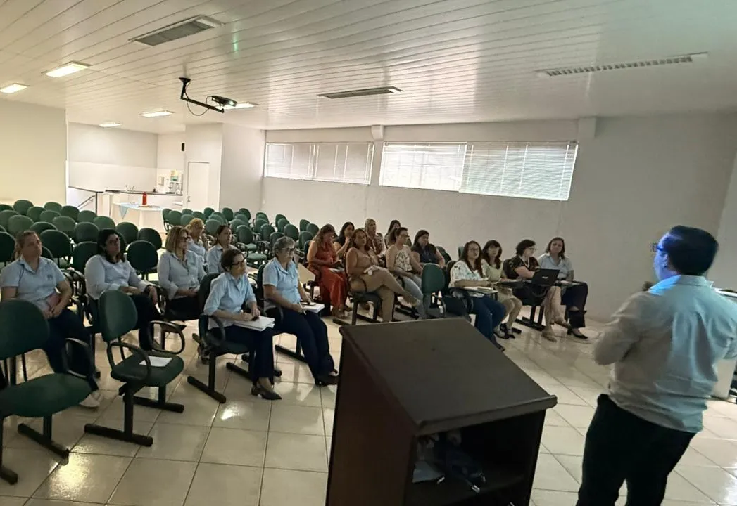 PREFEITURA DE AGUDOS RECEBE EQUIPE DE SUPERVISÃO DE ENSINO PARA FORTALECER PARCERIA ENTRE ESTADO E MUNICÍPIO