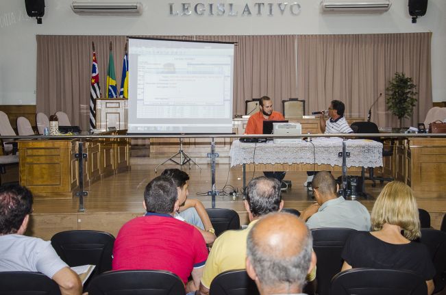 Prefeitura de Agudos consegue economia de R$ 300 mil reais na compra de cestas básicas pelo sistema de Pregão