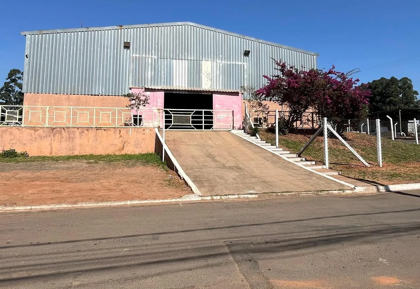 PREFEITURA DE AGUDOS REFORÇA ATUAÇÃO NO CONTROLE DA FEBRE AFTOSA E BRUCELOSE