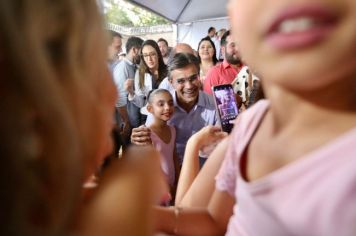 Foto - Governo entrega Creche Escola e libera recursos para construção de moradias em Agudos