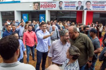 Foto - Governo entrega Creche Escola e libera recursos para construção de moradias em Agudos