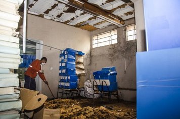 Foto - Prefeitura interdita Creche Berçário com laudo da Defesa Civil, Corpo de Bombeiros e Vigilância Sanitária