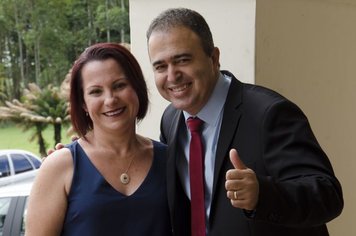 Foto - Cerimônia de posse do prefeito Altair foi acompanhada por centenas de pessoas no Seminário Santo Antonio