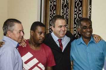 Foto - Cerimônia de posse do prefeito Altair foi acompanhada por centenas de pessoas no Seminário Santo Antonio