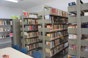 Biblioteca municipal de Agudos atende em novo endereço