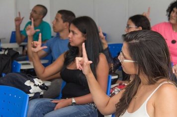 Termina nesta sexta, dia 8, prazo para inscrição no Curso de Libras em Agudos