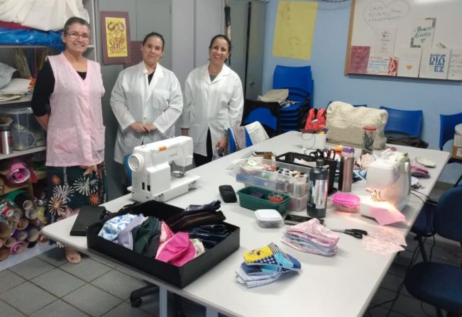 Equipe do CAPS Agudos produz e entrega máscaras de pano para pacientes