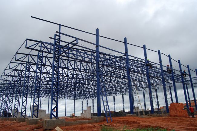 Novo ginásio de esportes entra na fase final de obras